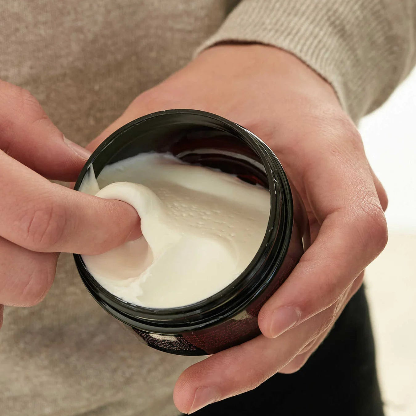 CREMA FORMADORA para peinar el cabello